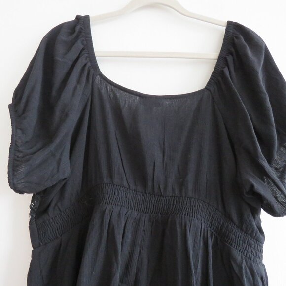 TORRID Size 1  Black Crinkle Gauze  Top With Lace  Puff  Sleeve Black  BNWT - Picture 9 of 11